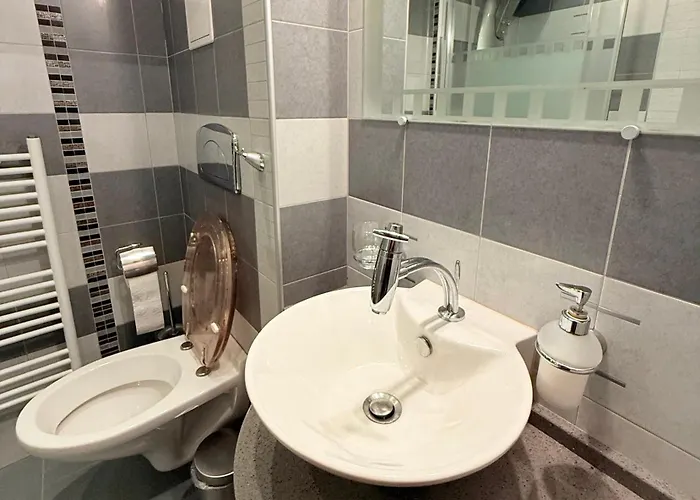 アパート Burel 56